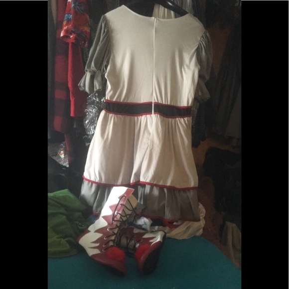 Penny wise costume (the whole outfit) - Picture 2 of 6